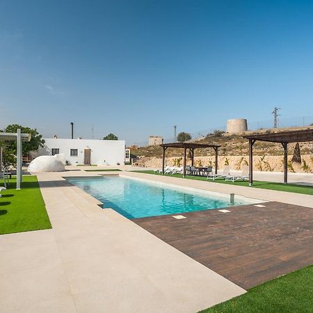 Villa De Fernan Perez นีคาร์ ภายนอก รูปภาพ