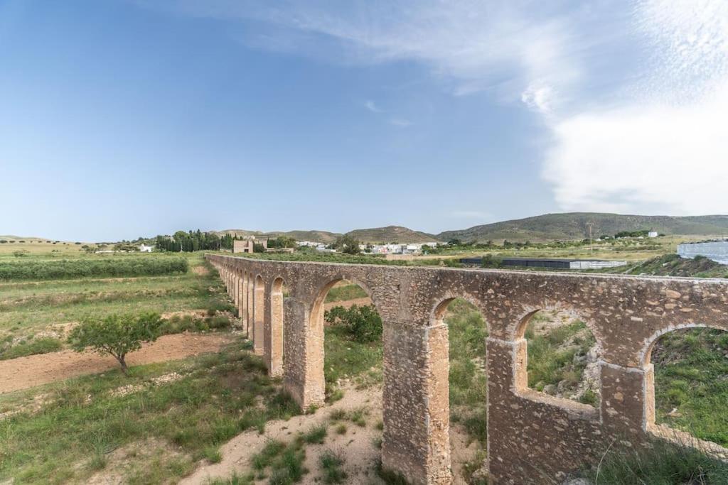 Villa De Fernan Perez นีคาร์ ภายนอก รูปภาพ